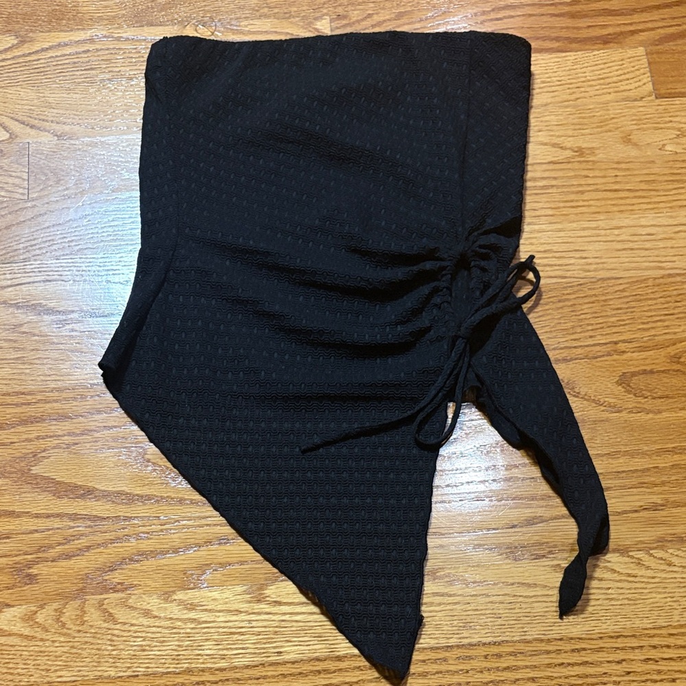 Discovery Black Crop Top